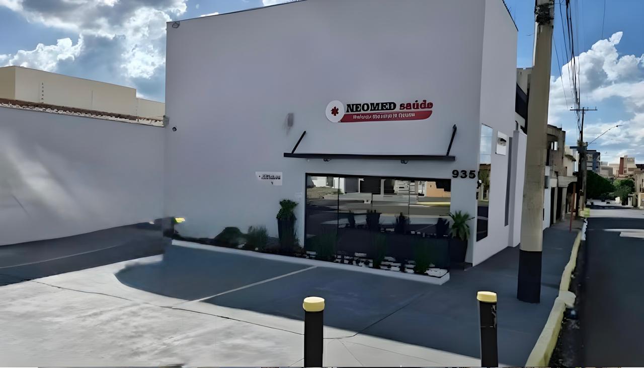 Fachada da NeoMed Saúde